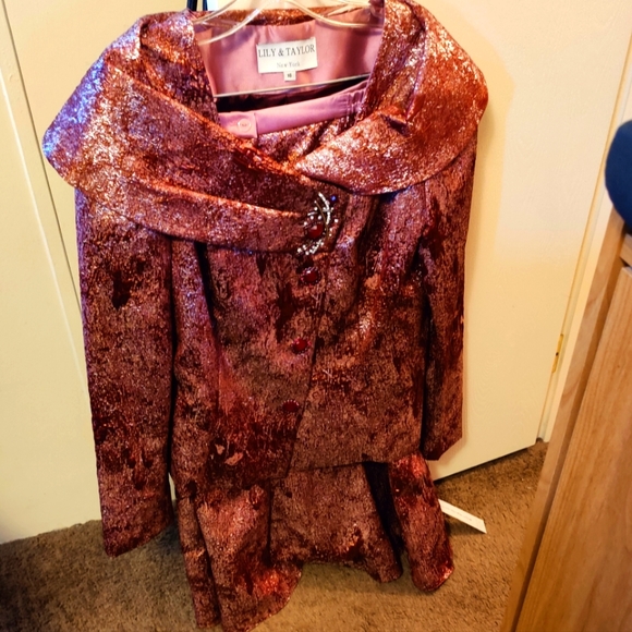 Two piece - Picture 1 of 1